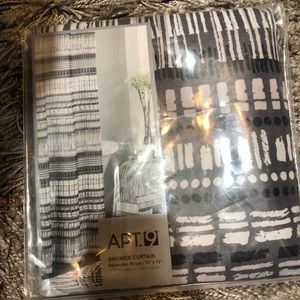 Apt. 9 Shower Curtain 70” x 72”